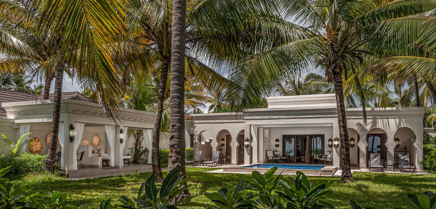 Royal Beach Villa
