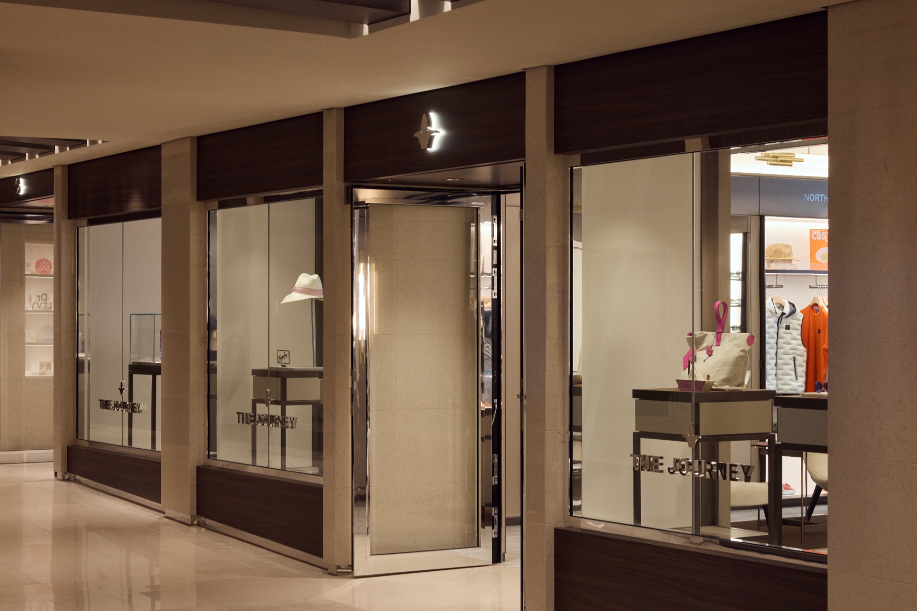 EXPLORA I — The Journey Boutique