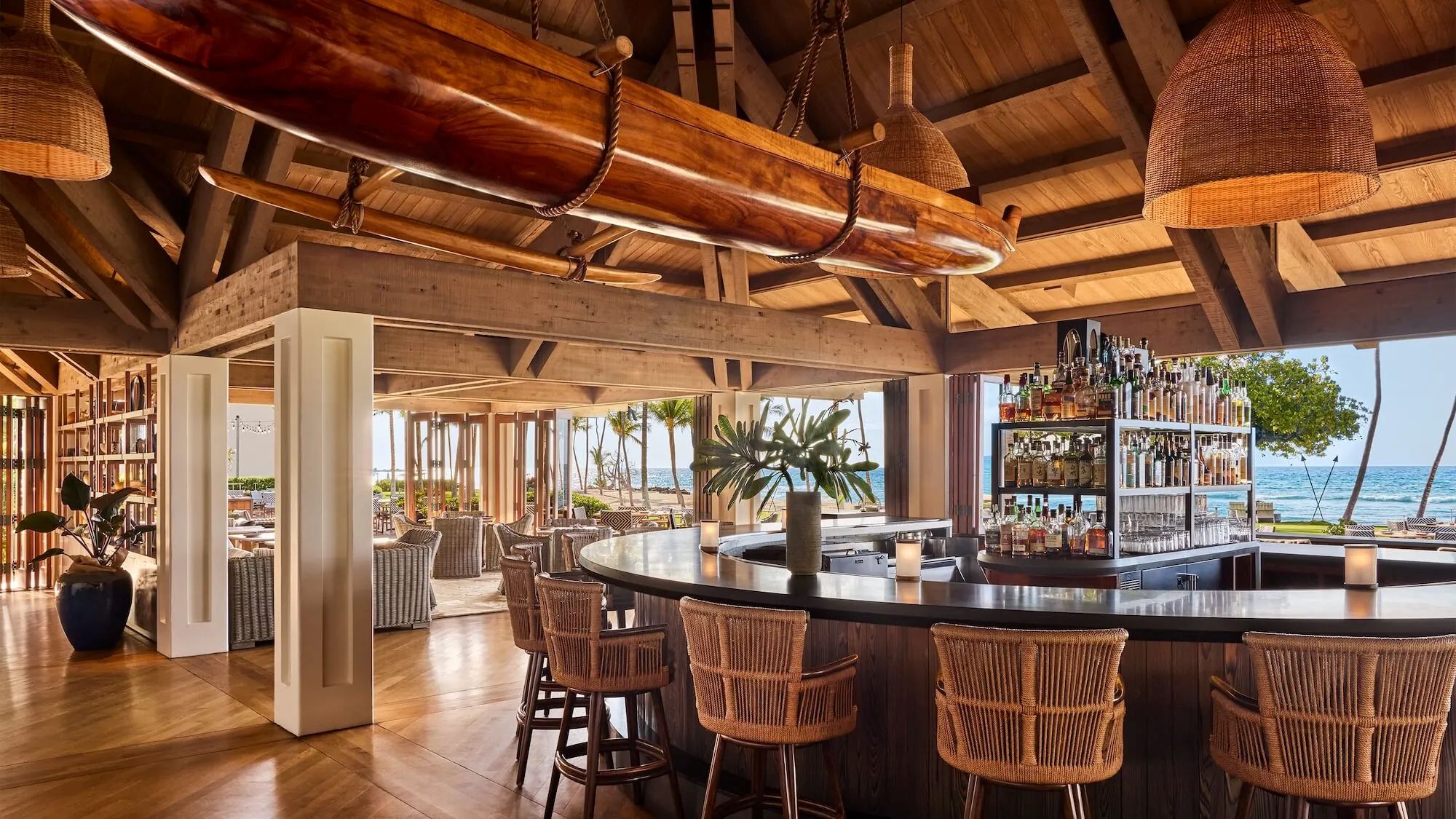 Restaurants & Bars