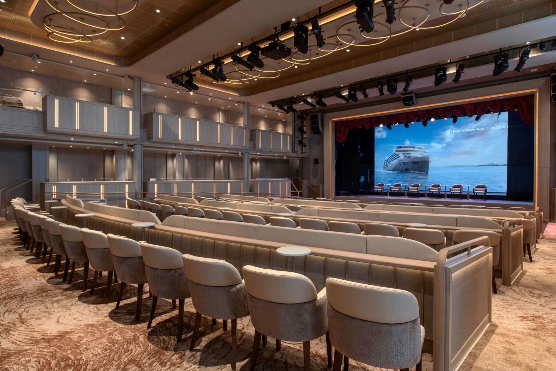 Silver Nova — The Venetian Lounge