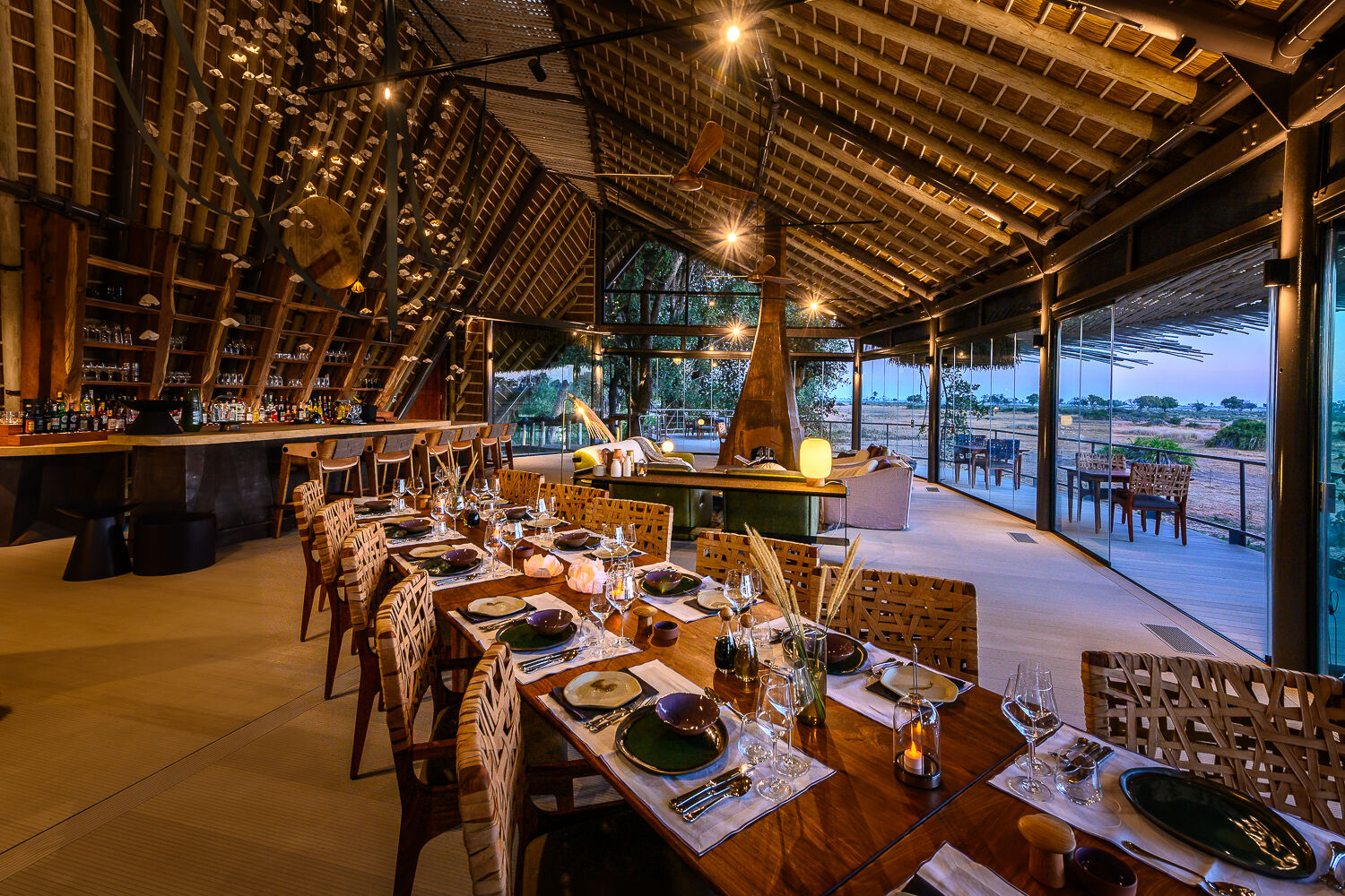 Restaurants & Bars