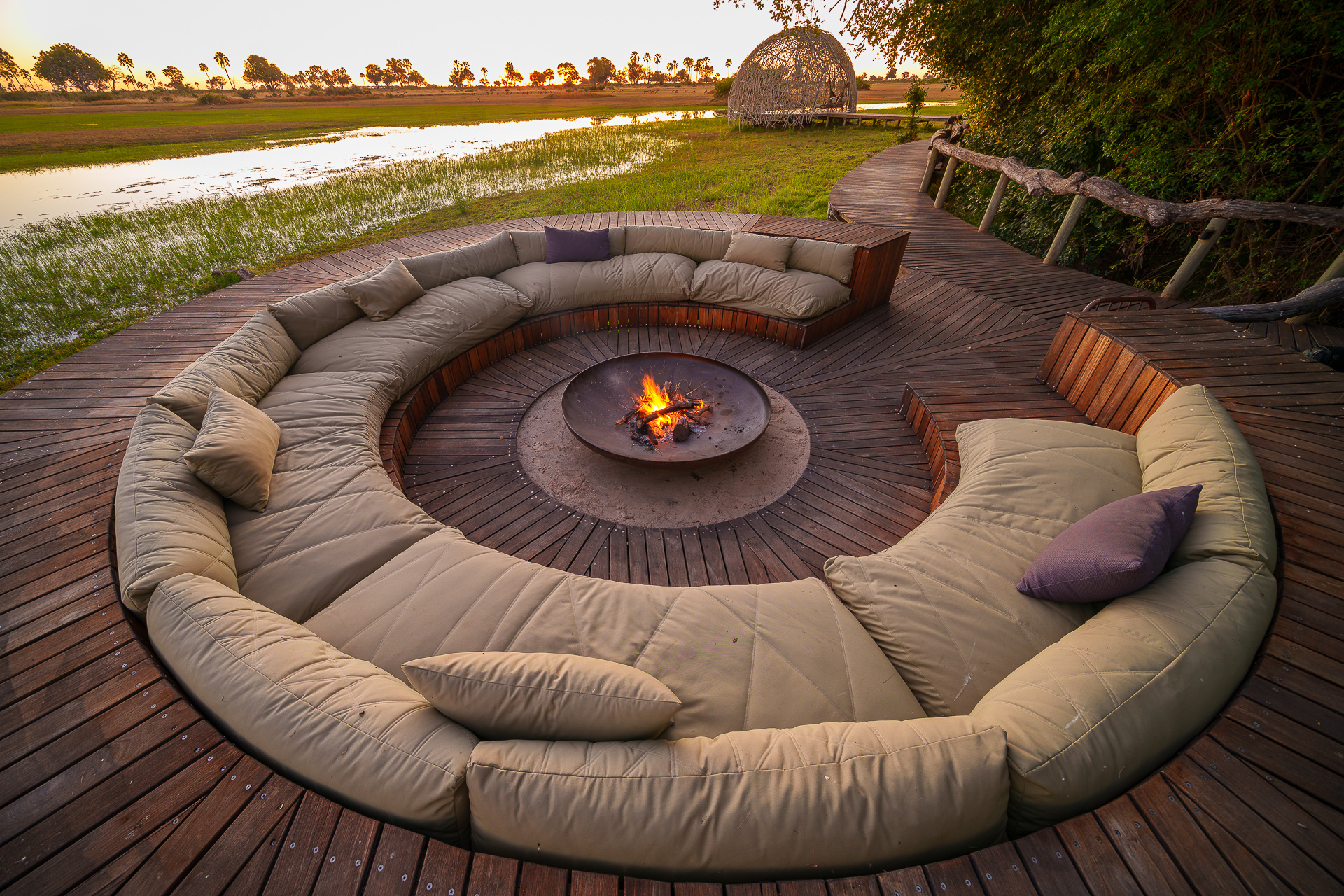 Firepit & Boardwalk
