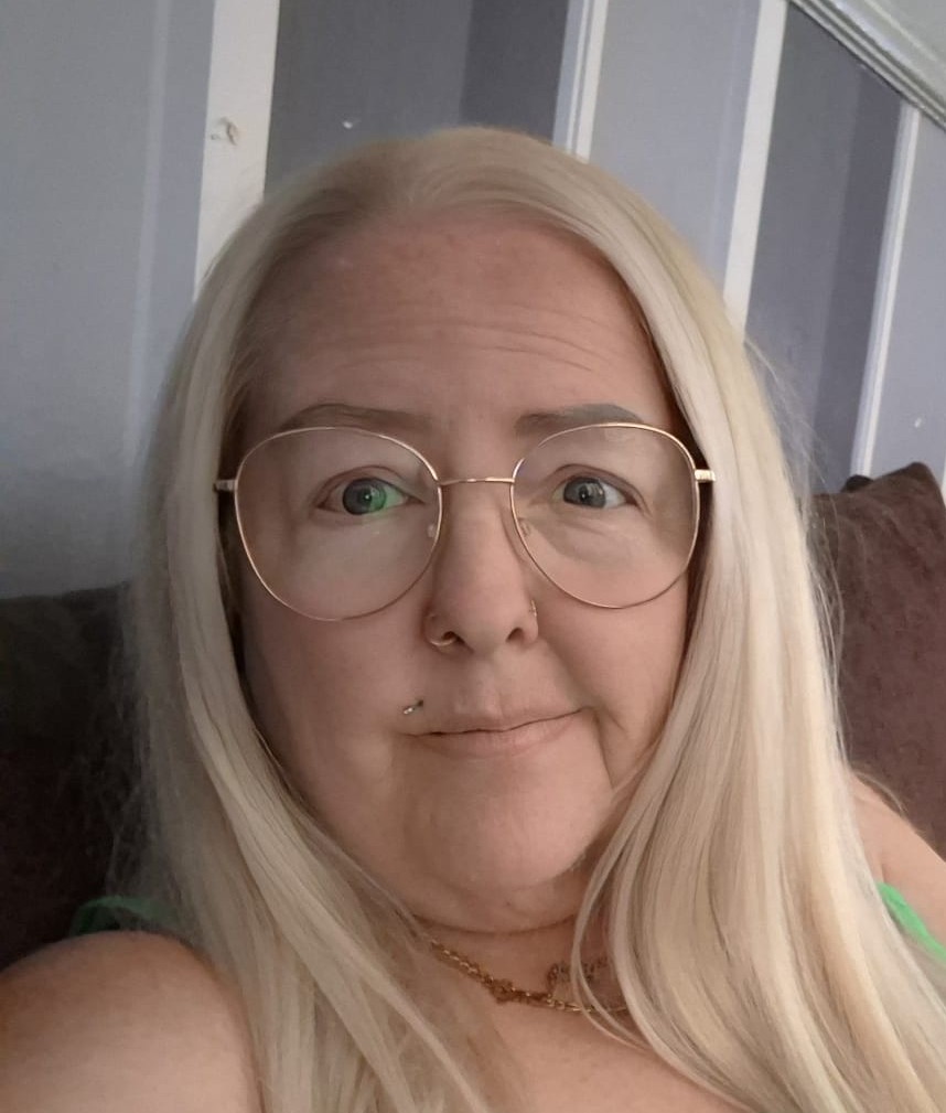 Amy Wilcox, Travel Associate