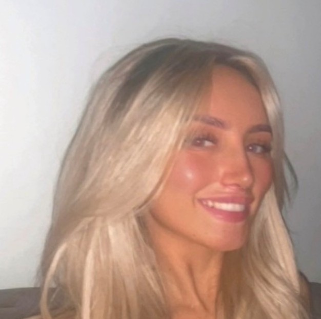 Chanelle Kennedy, Travel Associate