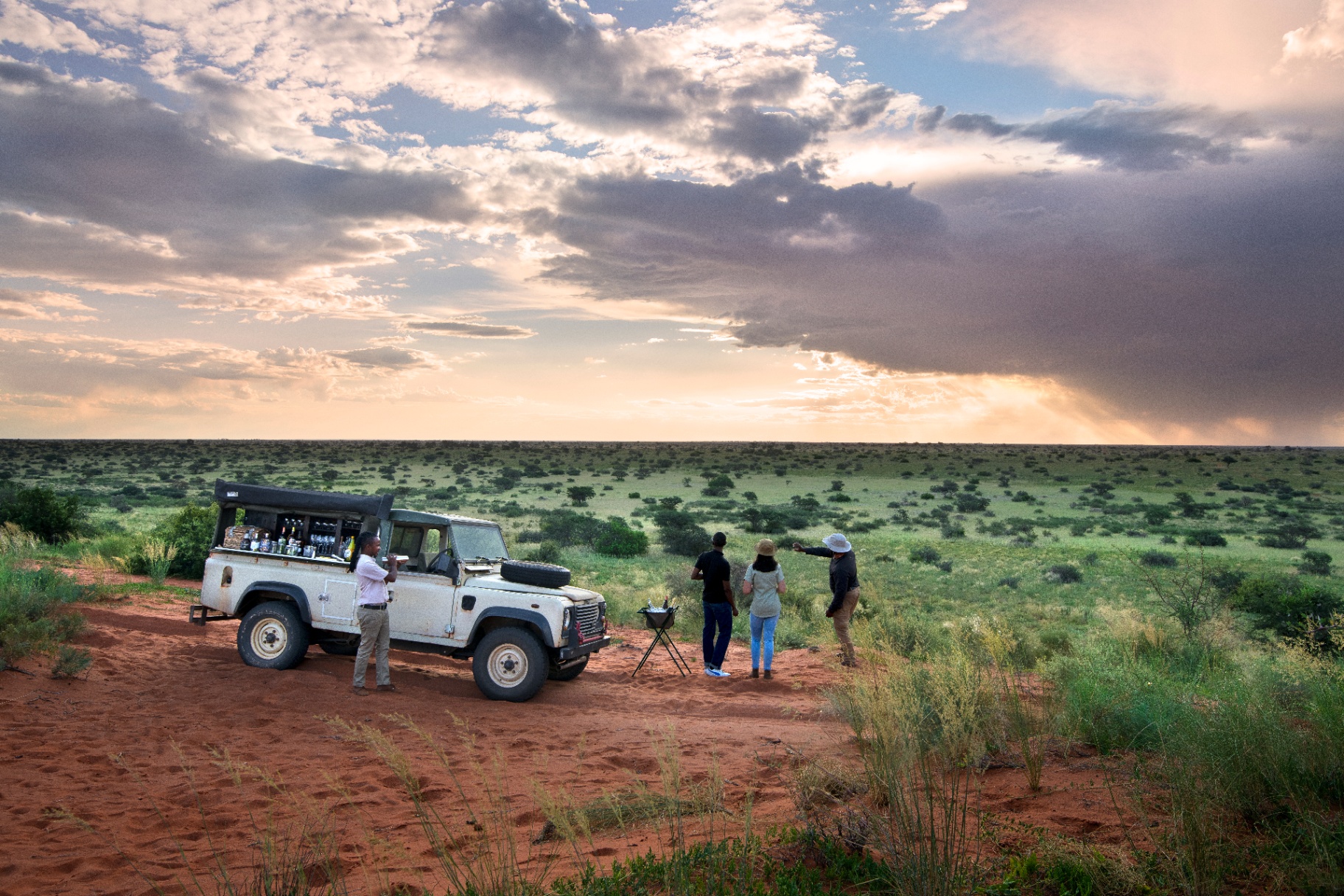 Sundowners — Bush Bar