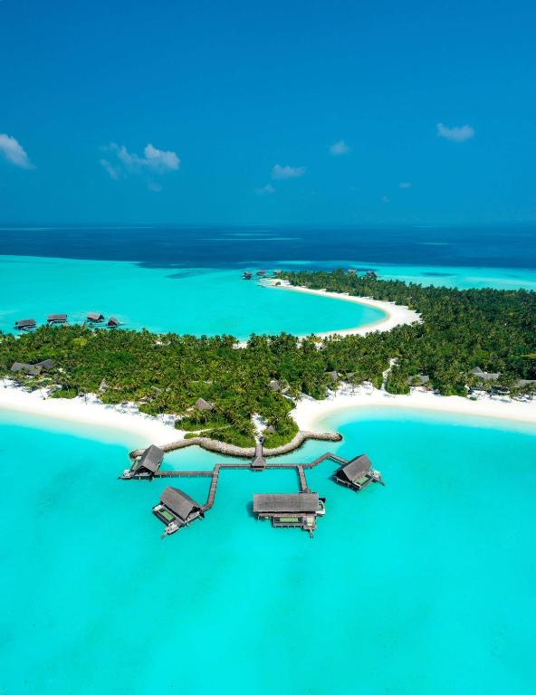 One&Only Reethi Rah — Maldives luxury hotel