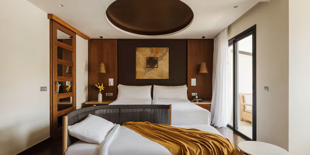 The Rooms & Suites
