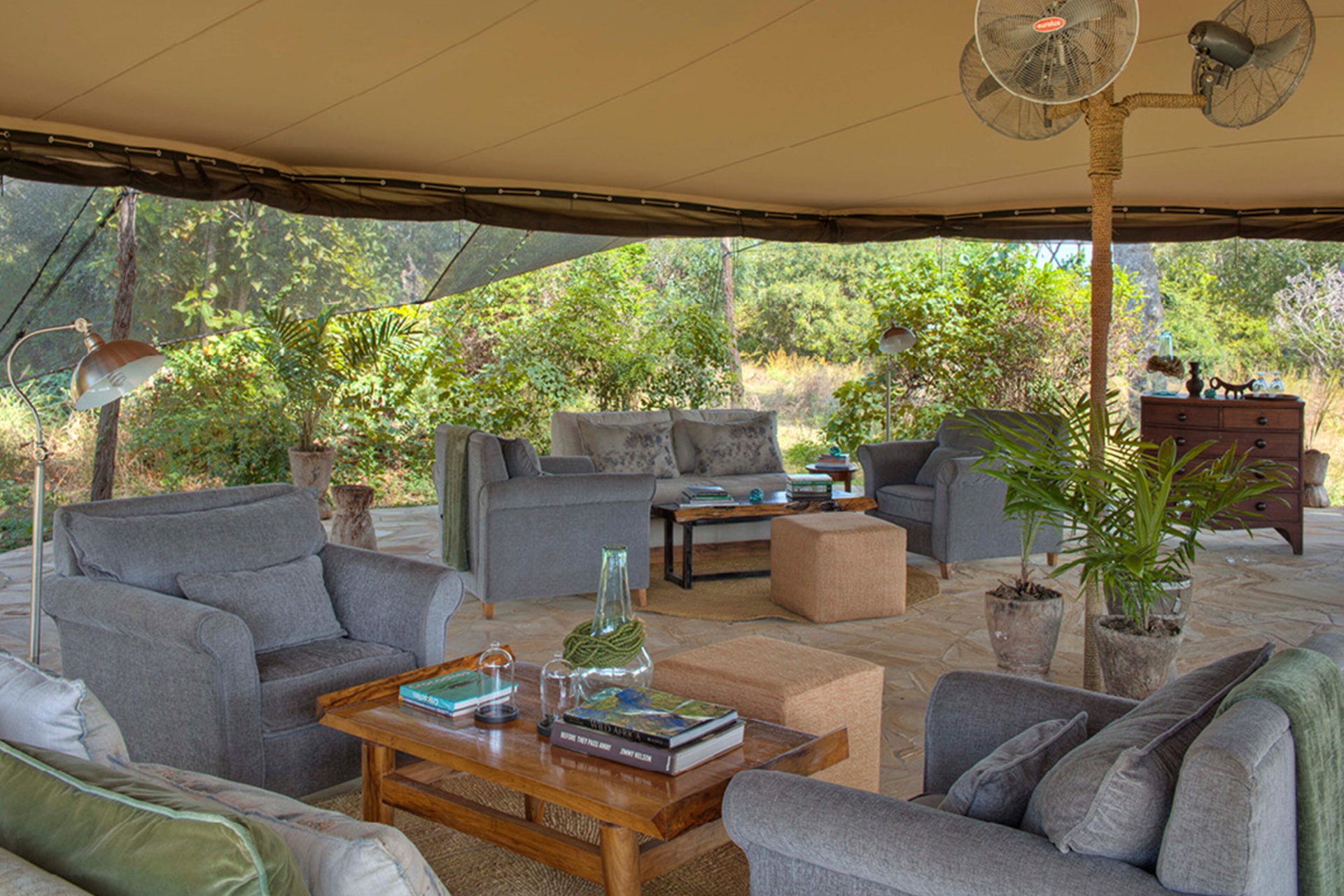 The Lounge