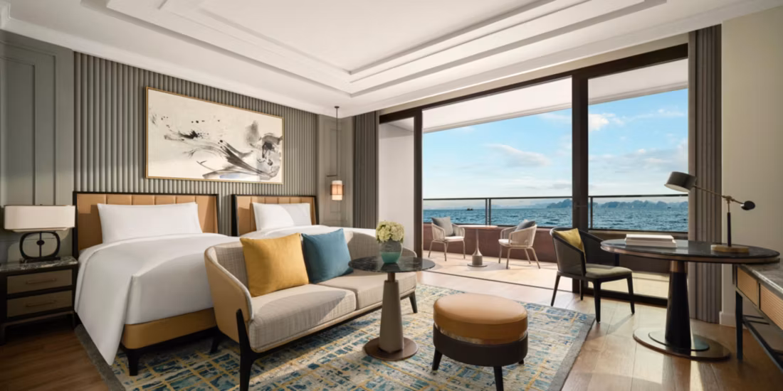 Twin Room Overlooking Halong Bay
