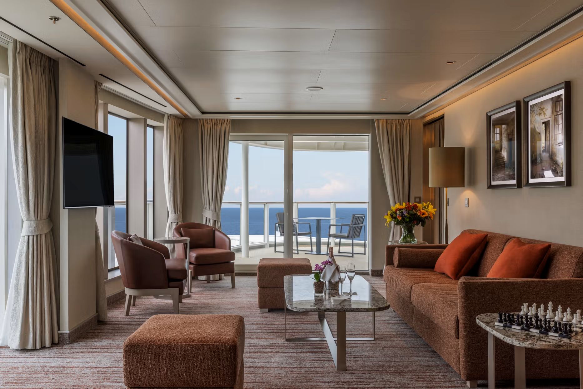 Silver Ray — Silver Suite Living Room