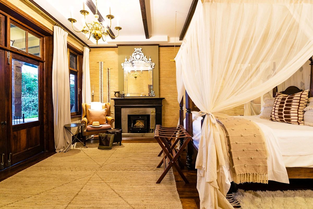 The Rooms & Suites