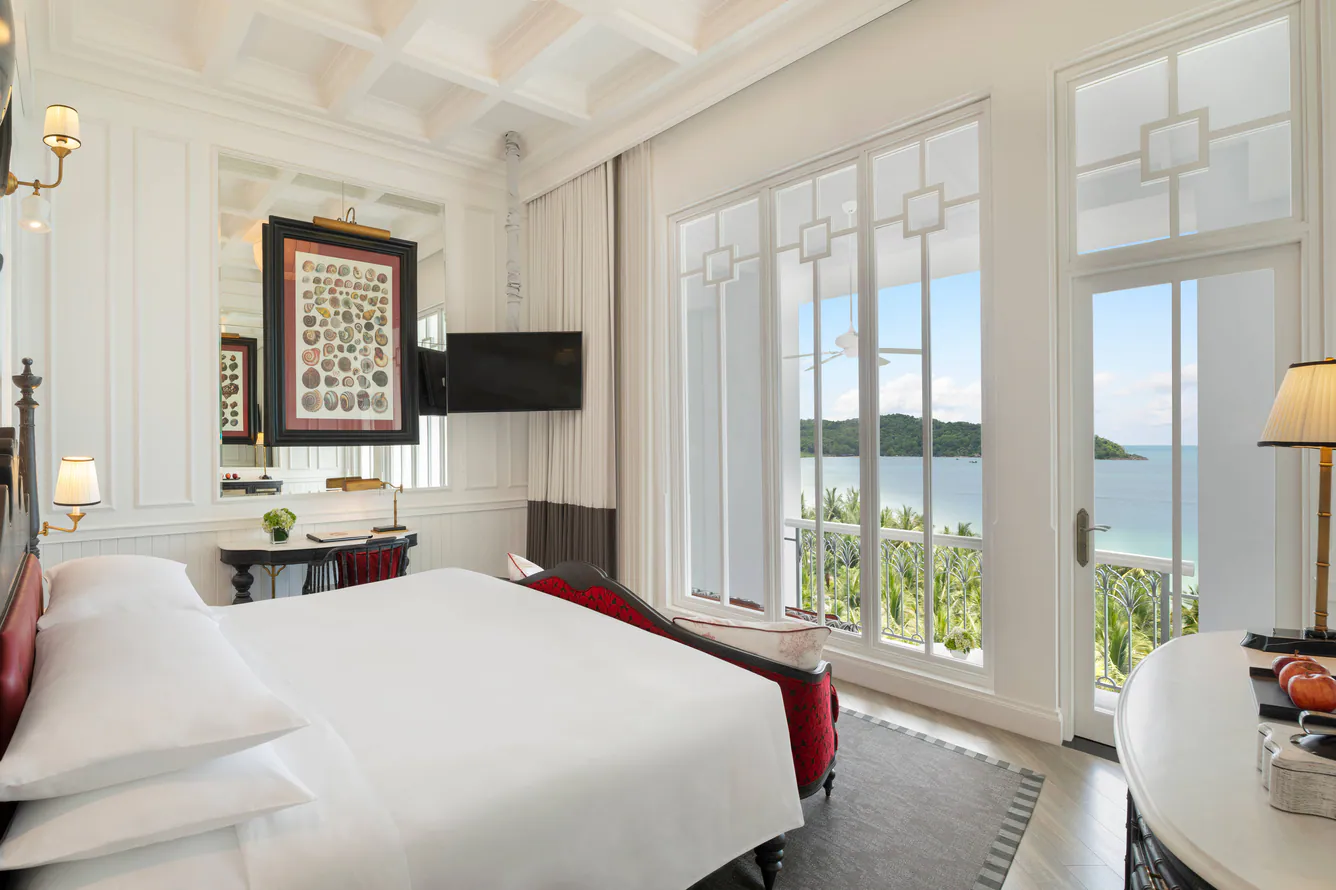 The Rooms & Suites