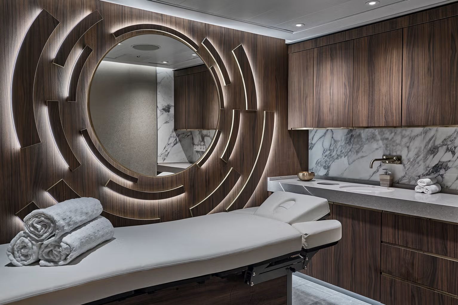Silver Endeavour — Otium Spa
