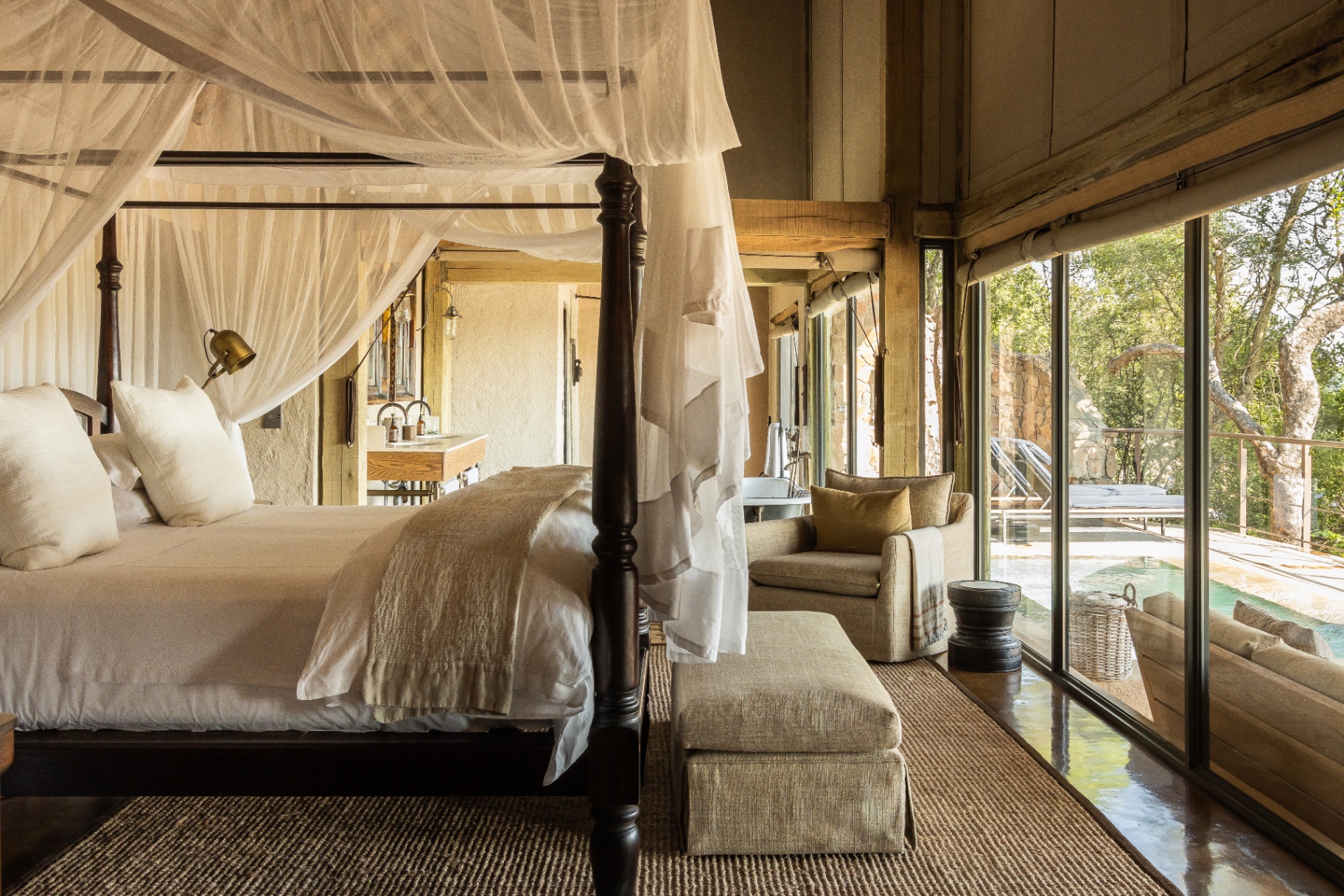 Singita Ebony Lodge — luxury safari lodge in Sabi Sand