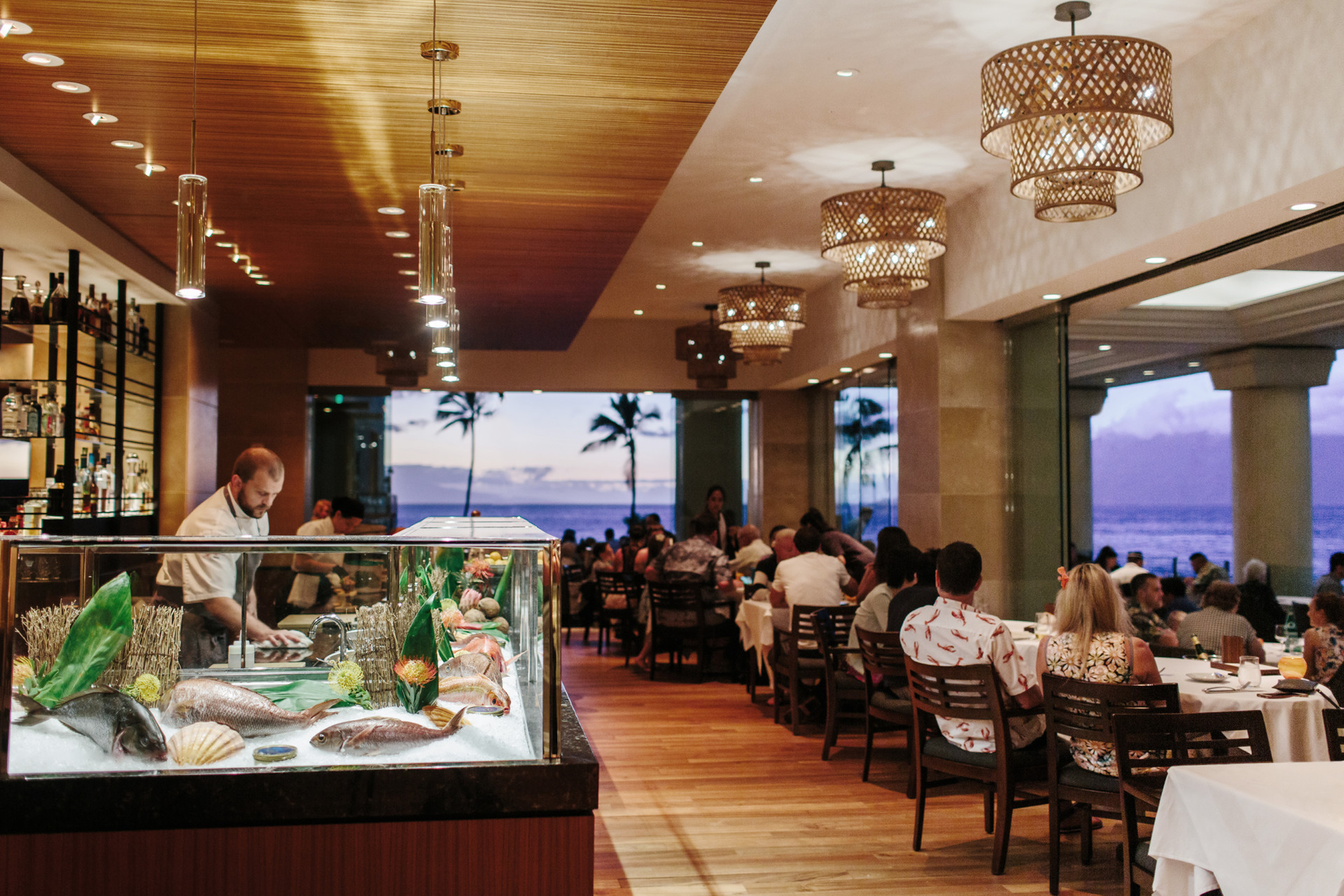 Restaurants & Bars