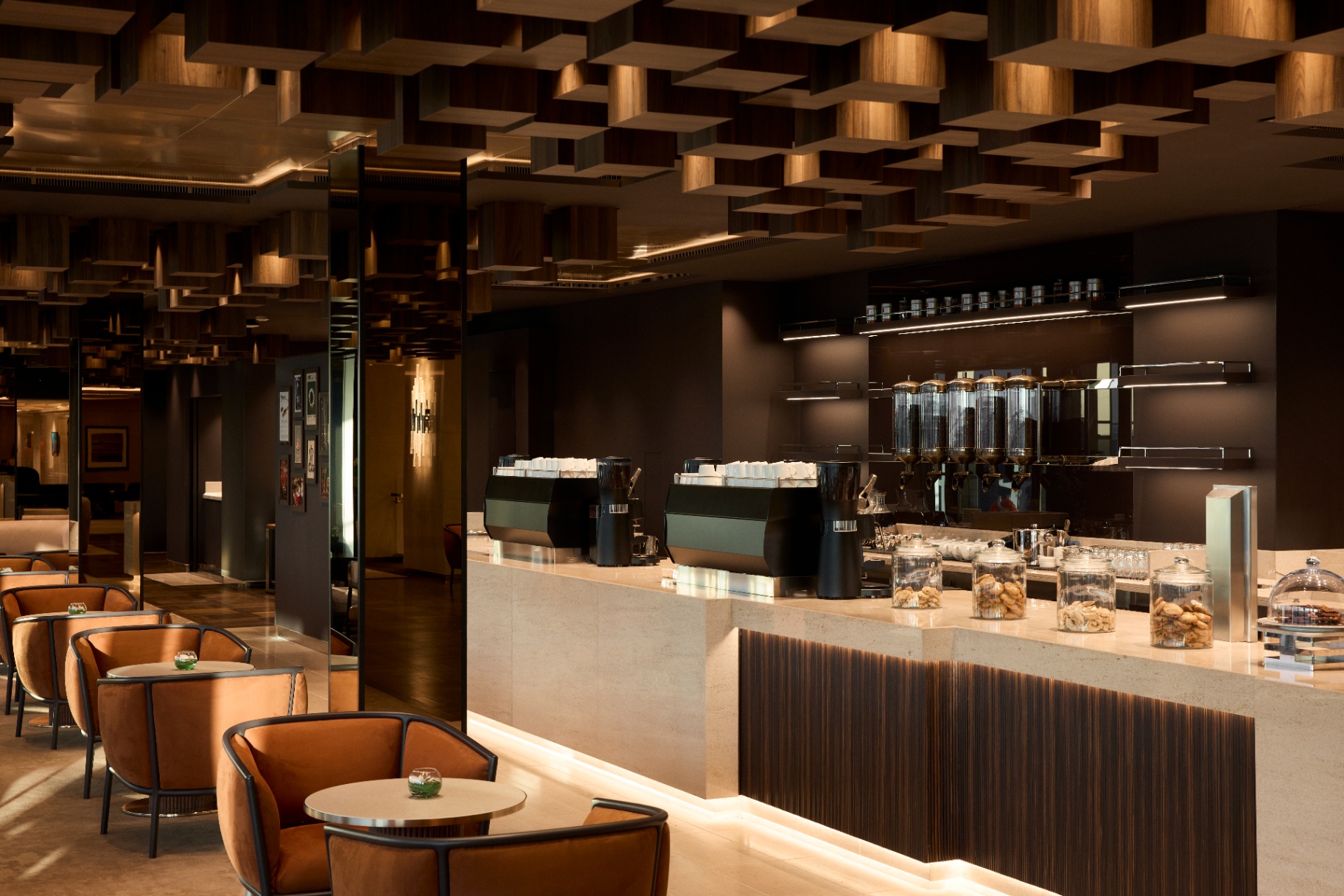 EXPLORA II — Crema Café