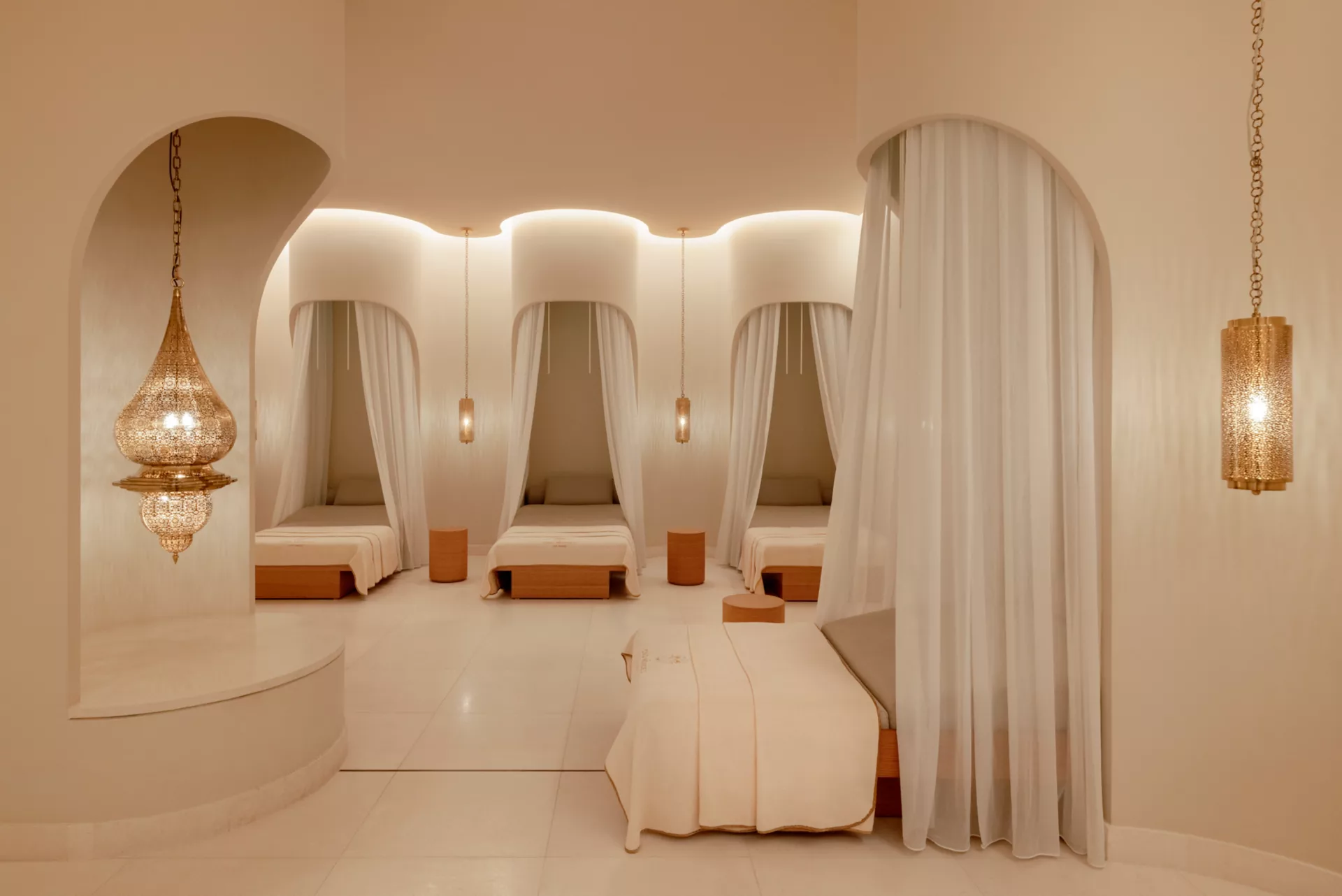 Cinq Mondes Spa