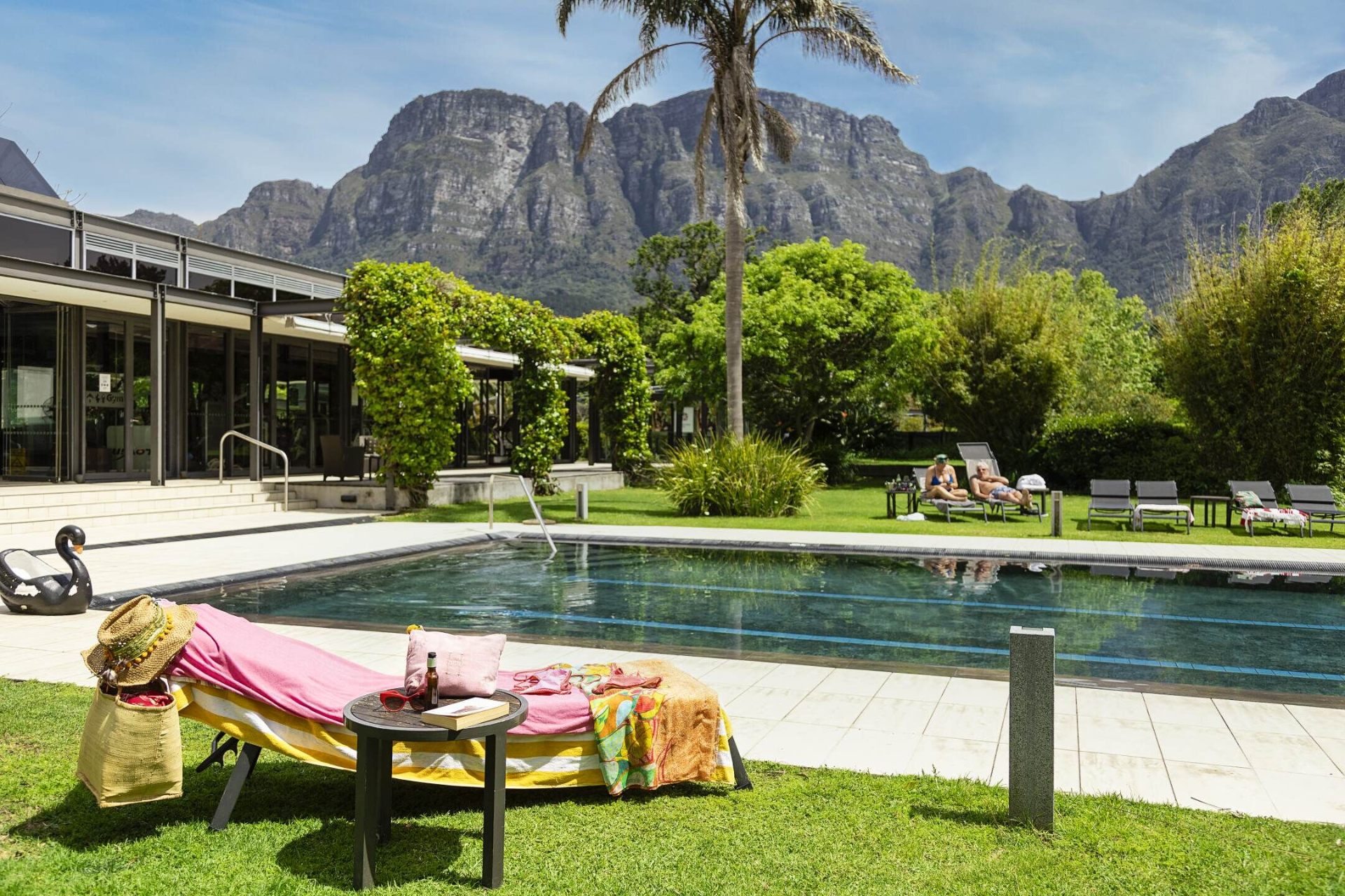 Pool & Mountain Views