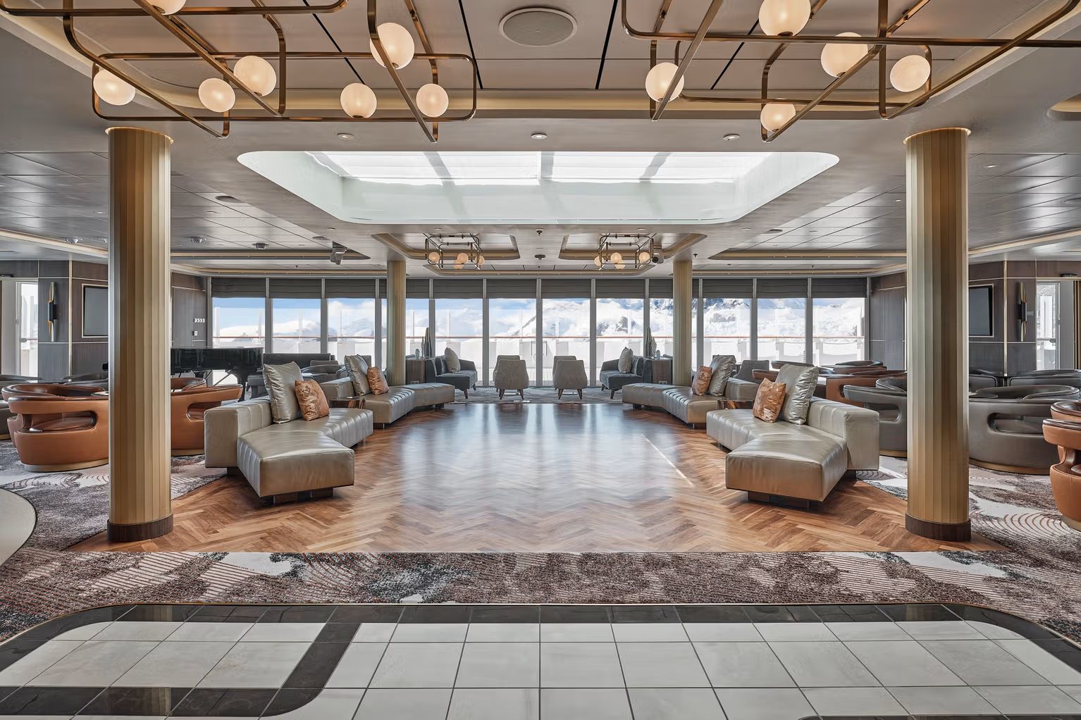 Silver Endeavour — Observation Lounge