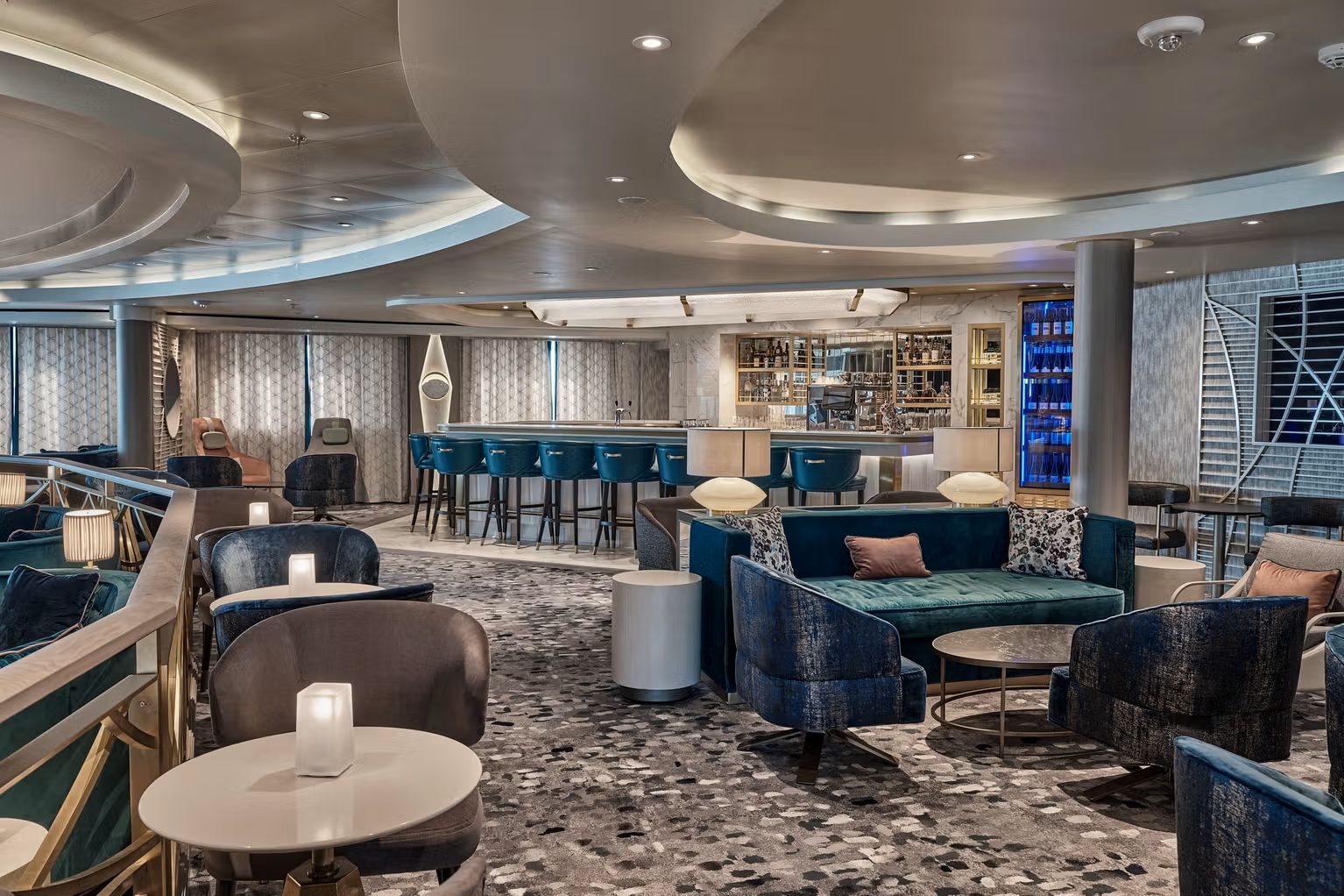 Silver Endeavour — Explorer Lounge