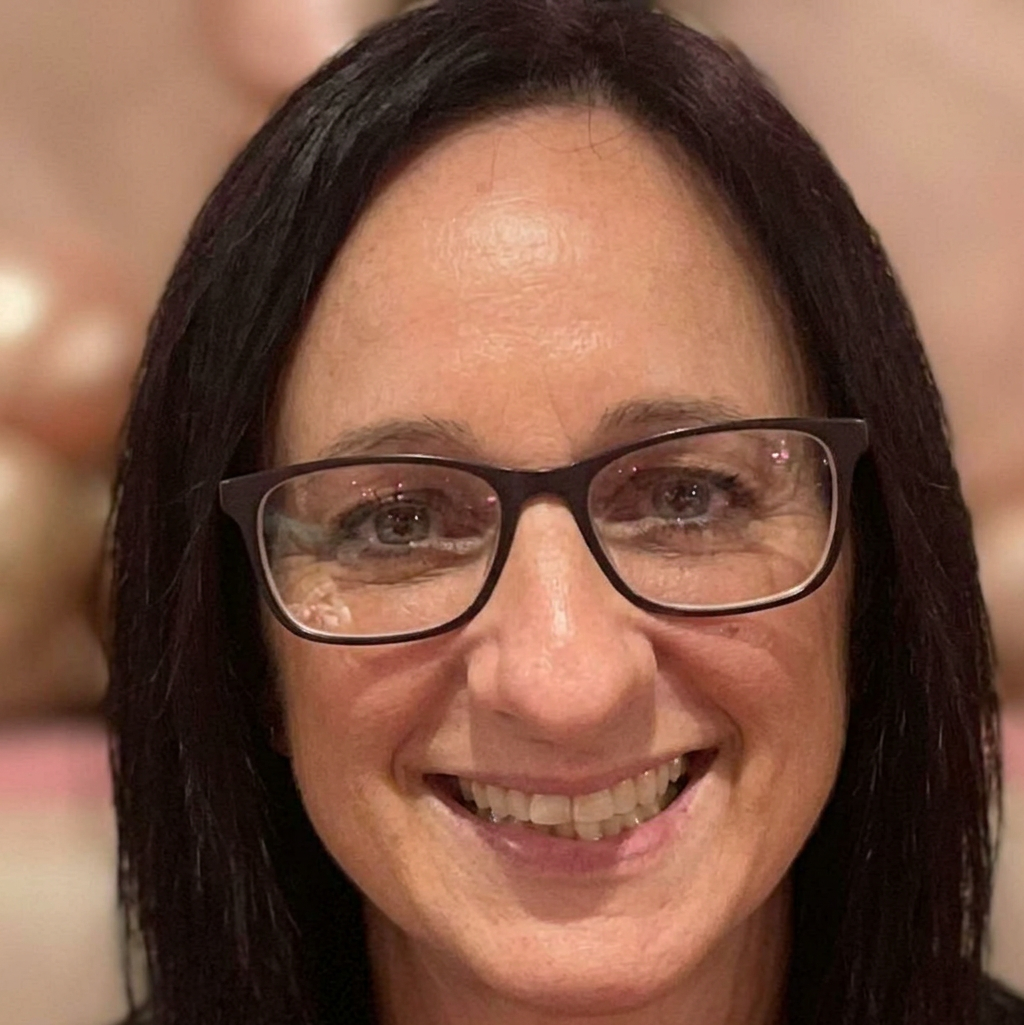 Laura Myers, Senior Travel Atelier
