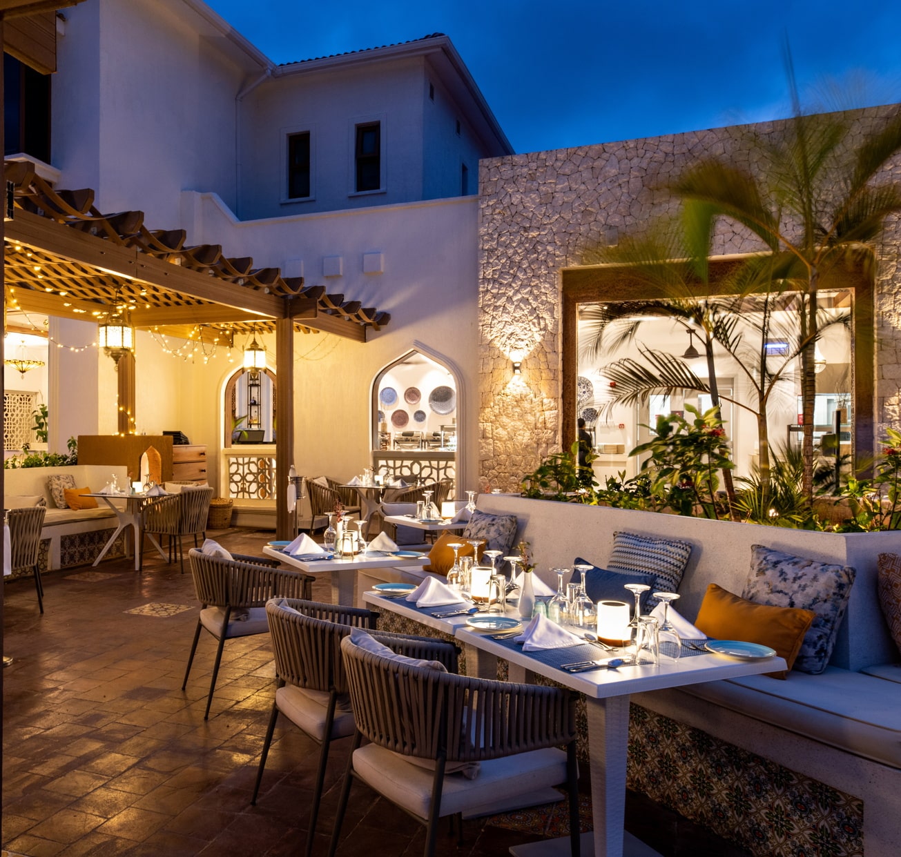 Courtyard Dining